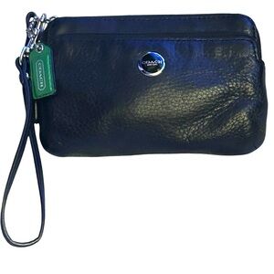 Coach Black Pebbled Leather Double Compartment Wristlet Wallet Blue Interior